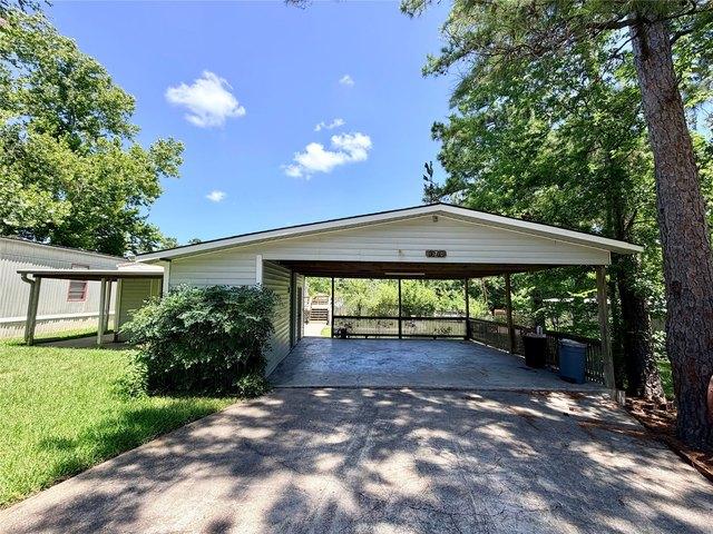 House for sale in Willis, Texas