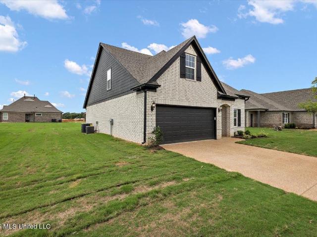House for sale in Olive Branch, DeSoto County