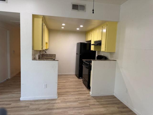 Apartment for rent in Sherman Oaks Neighborhood Council District, Canoga Park