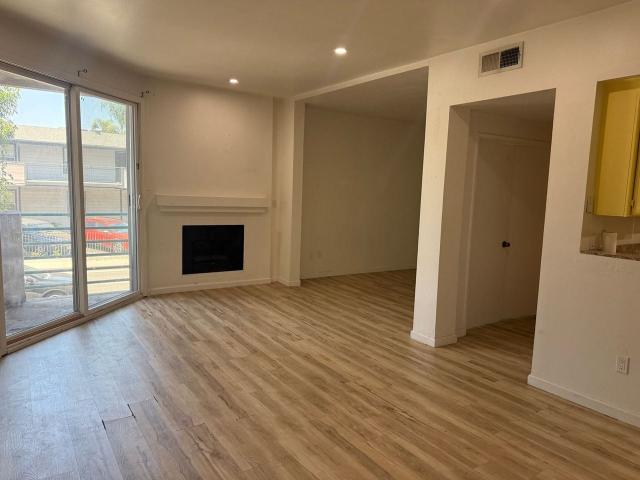 Apartment for rent in Sherman Oaks Neighborhood Council District, Canoga Park