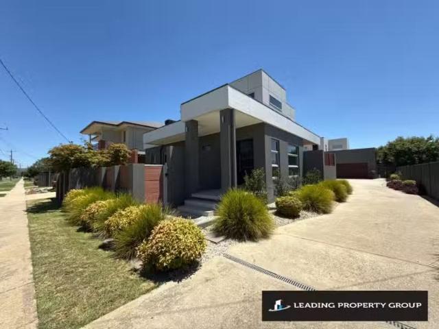 Condo for rent in South Albury, Albury