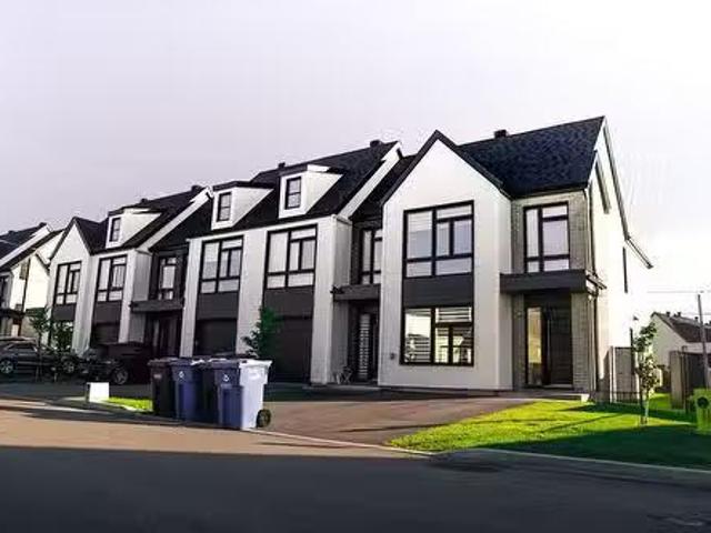 Condo for rent in Laurentides, Quebec