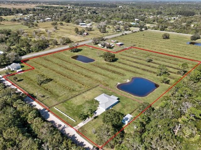 House for sale in Fellsmere, Florida