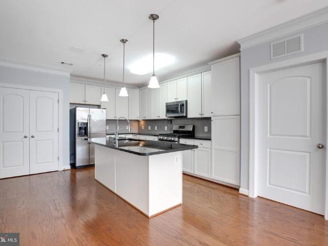Condo for sale in Virginia
