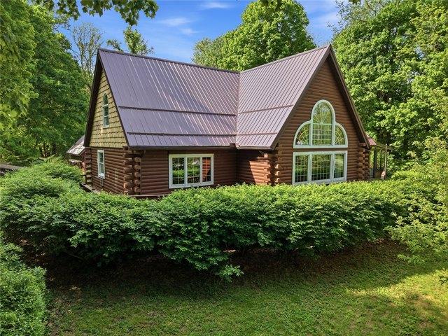 House for sale in East Springfield, Pennsylvania