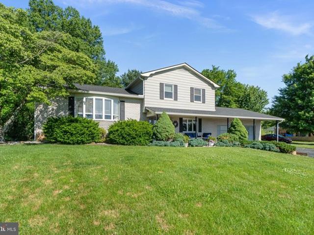 House for sale in Rocky Ridge, Maryland