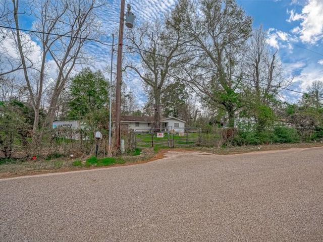 Land for sale in Pinehurst, Texas