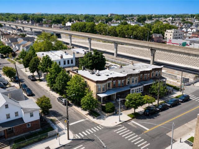 House for sale in Queens, Arverne