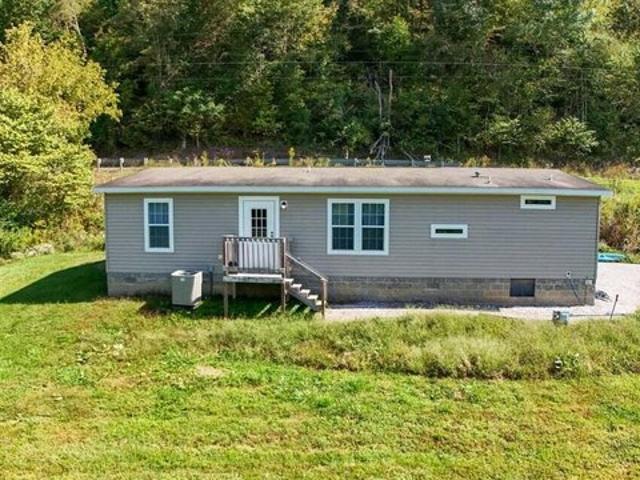 House for sale in Oneida, Clay County