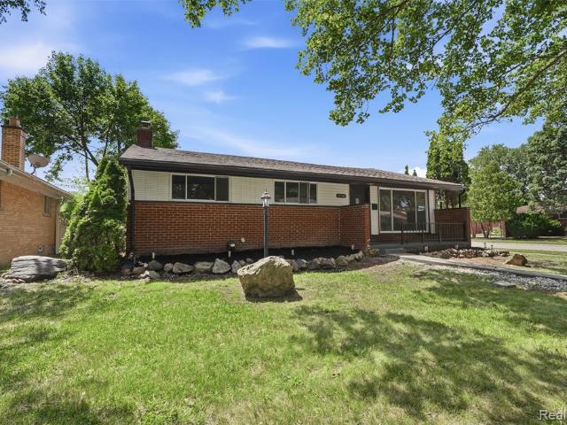 House for sale in Oak Park, Michigan