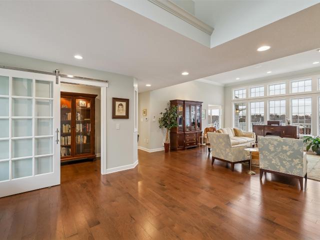 Condo for sale in Clive, Iowa