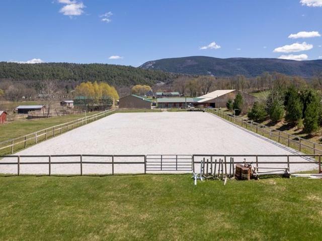 House for sale in East Wallingford, Vermont