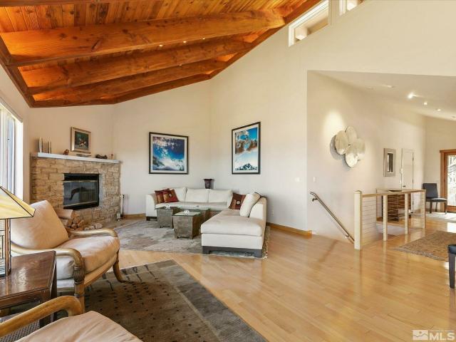 House for sale in Glenbrook