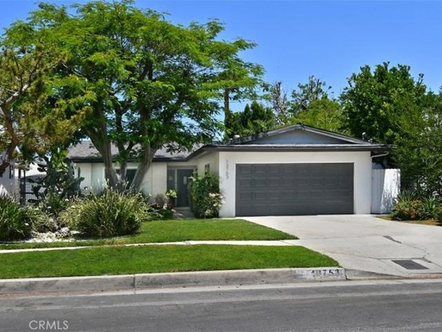 House for sale in Canoga Park, California
