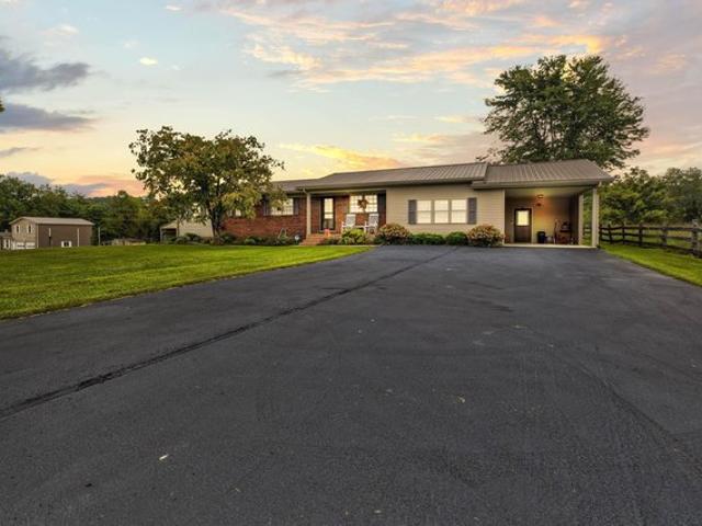 House for sale in Ezel, Morgan County