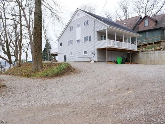 House for sale in Summit, Ohio