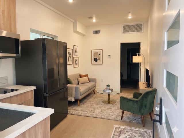 Apartment for rent in Canoga Park, California
