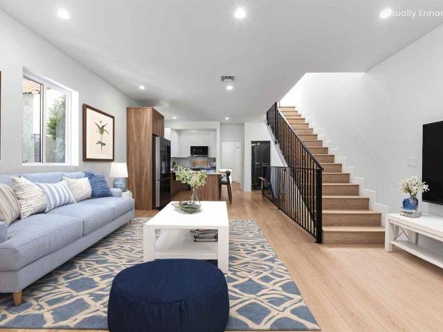 Apartment for rent in Canoga Park, California