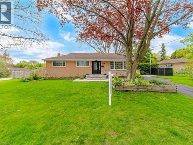 House for sale in Burlington, Ontario
