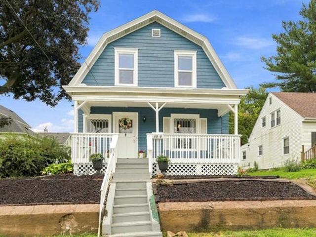 House for sale in Dubuque, Iowa