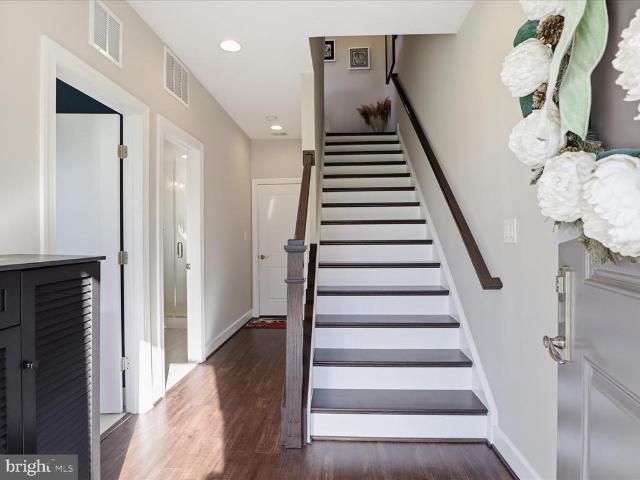Townhouse for sale in Belmont Bay, Woodbridge