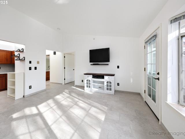 Condo for sale in Oregonia