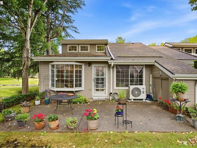 Condo for sale in Oregonia