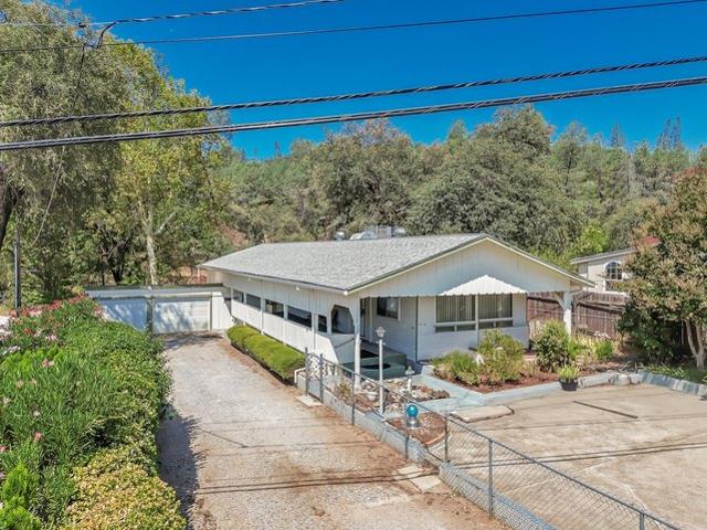 House for sale in Shasta, California