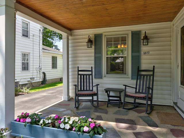 House for sale in Niskayuna, New York