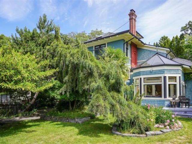 House for sale in Rockland, Victoria