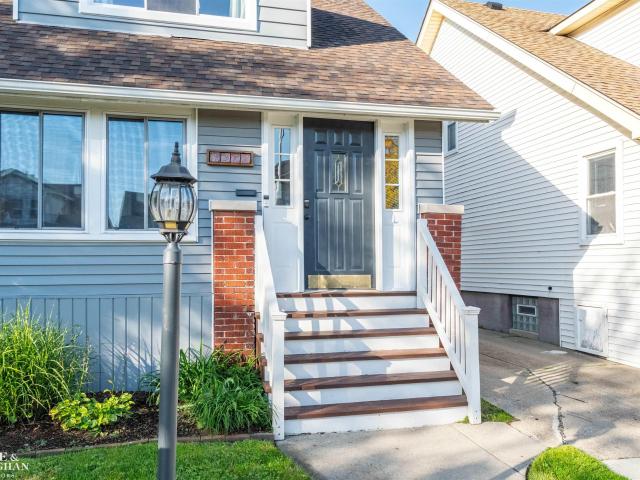 House for sale in Grosse Pointe Park, Wayne County