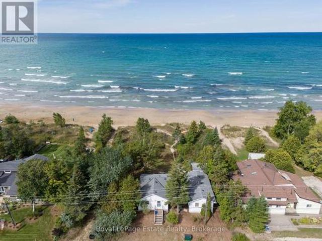 House for sale in Ontario