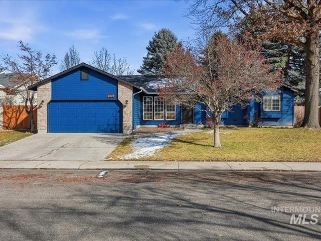 House for sale in Eagle, Idaho