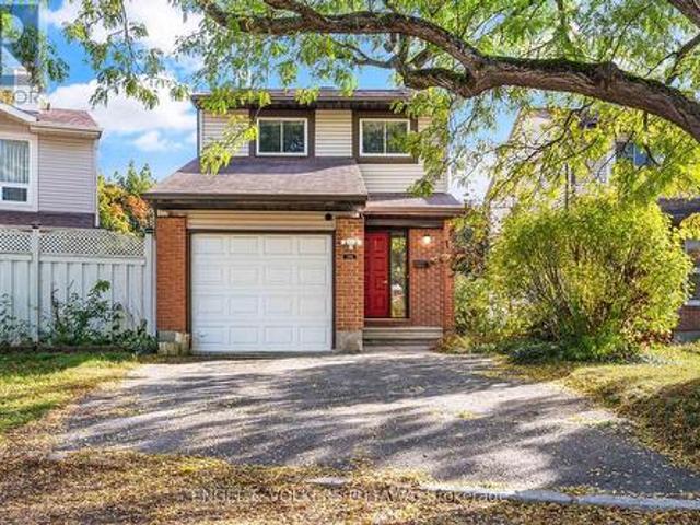 House for sale in Courtland Park, Ottawa