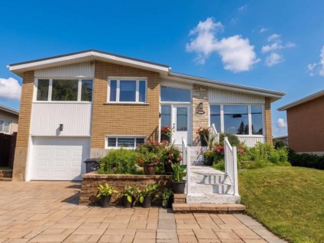 House for sale in Chomedey, Quebec
