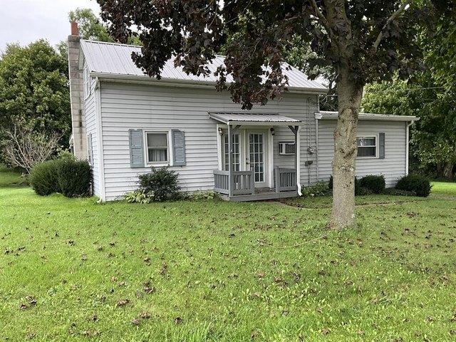 House for sale in New London, Huron County