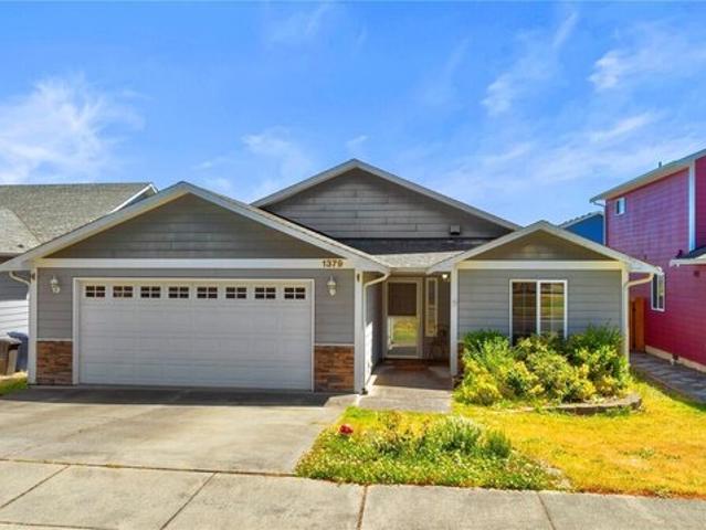 House for sale in Oak Harbor, Washington