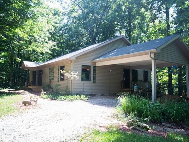 House for sale in Albany, Ohio