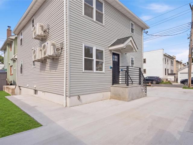 House for sale in Queens, Arverne