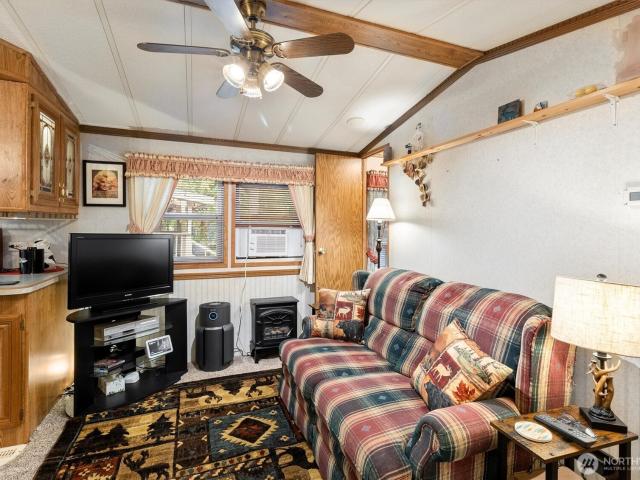 House for sale in Deming, Washington