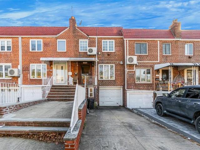 House for sale in Kew Gardens, New York
