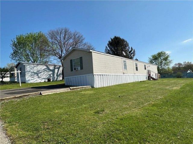 House for sale in Valencia, Pennsylvania