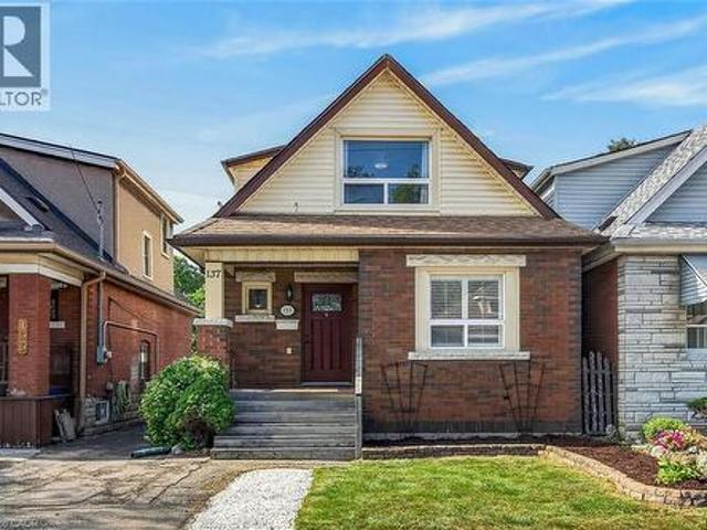 House for sale in Ancaster, Ontario