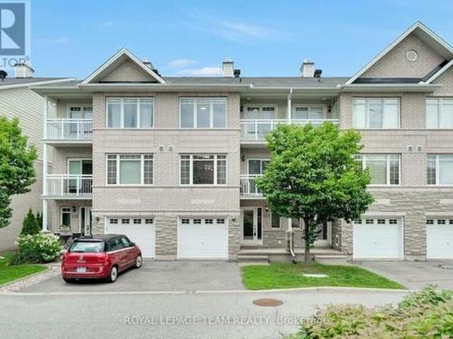 Townhouse for sale in Knoxdale-Merivale, Ottawa