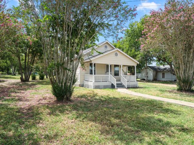 House for sale in Weimar, Texas