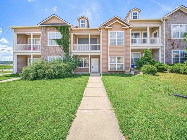 Condo for sale in Kansas