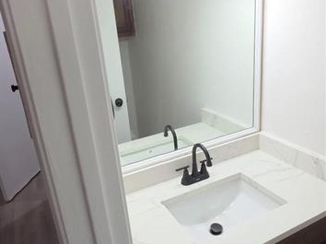 Townhouse for sale in Duncanville, Texas