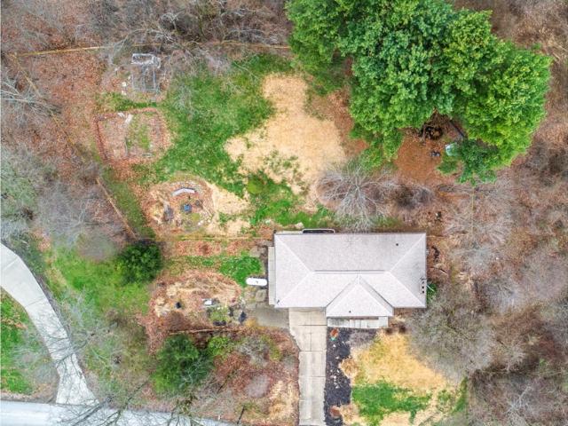 House for sale in Hickory, Pennsylvania