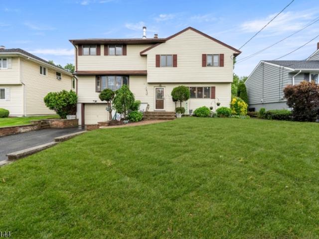 House for sale in Clifton