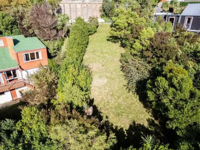 House for sale in Chaslands, Canterbury